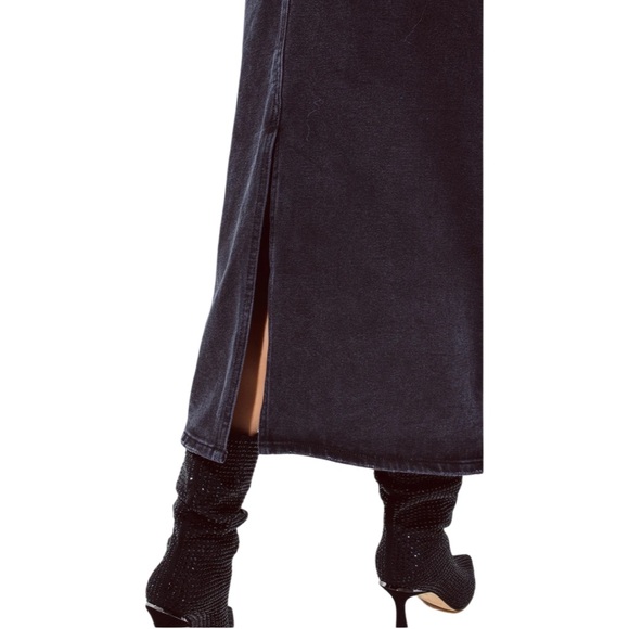 Q2 Long Denim Stretch Skirt in Black - Picture 7 of 7